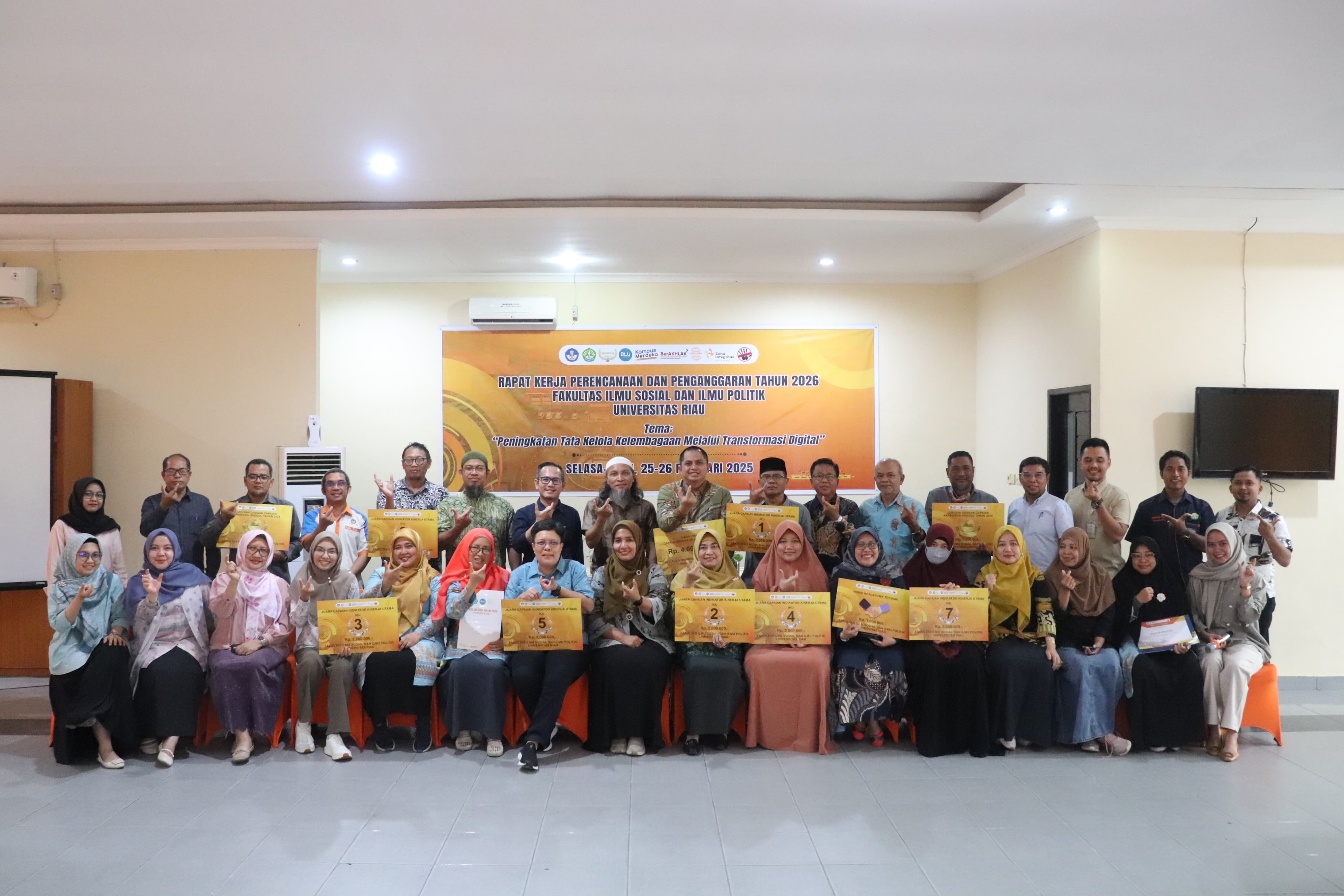 Koordinator Prodi Administrasi Publik Program Magister FISIP Universitas Riau Hadiri Rapat Kerja Perencanaan dan Penganggaran Tahun 2026