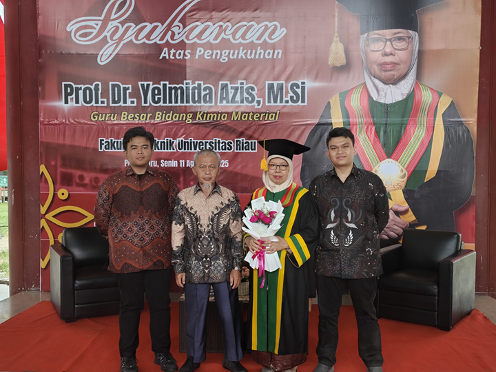 Syukuran Pengukuhan Prof. Dr. Yelmida Azis, M.Si sebagai Guru Besar di Fakultas Teknik Universitas Riau