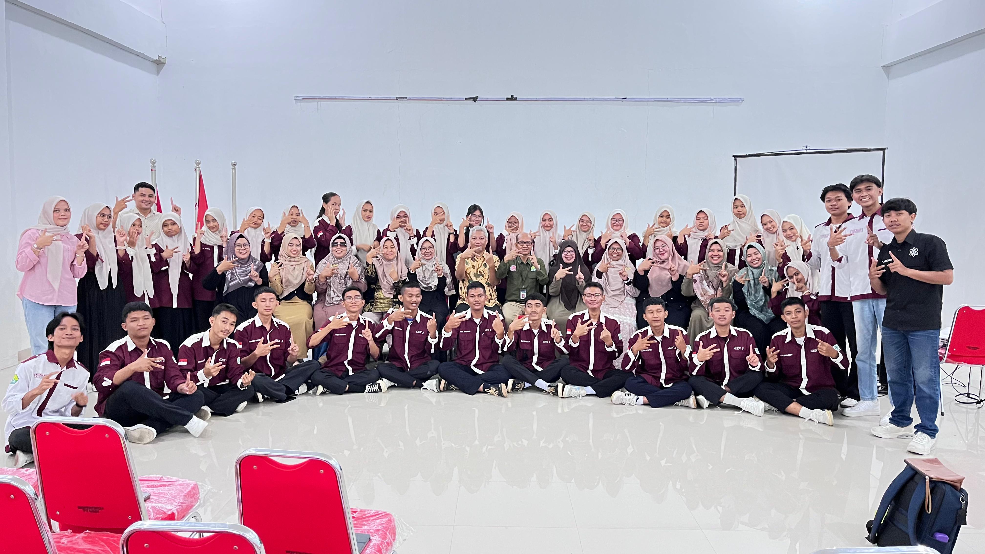 Kembali SMK Negeri 2 Dumai Kunjungi Program Studi D-III Teknik Kimia Universitas Riau