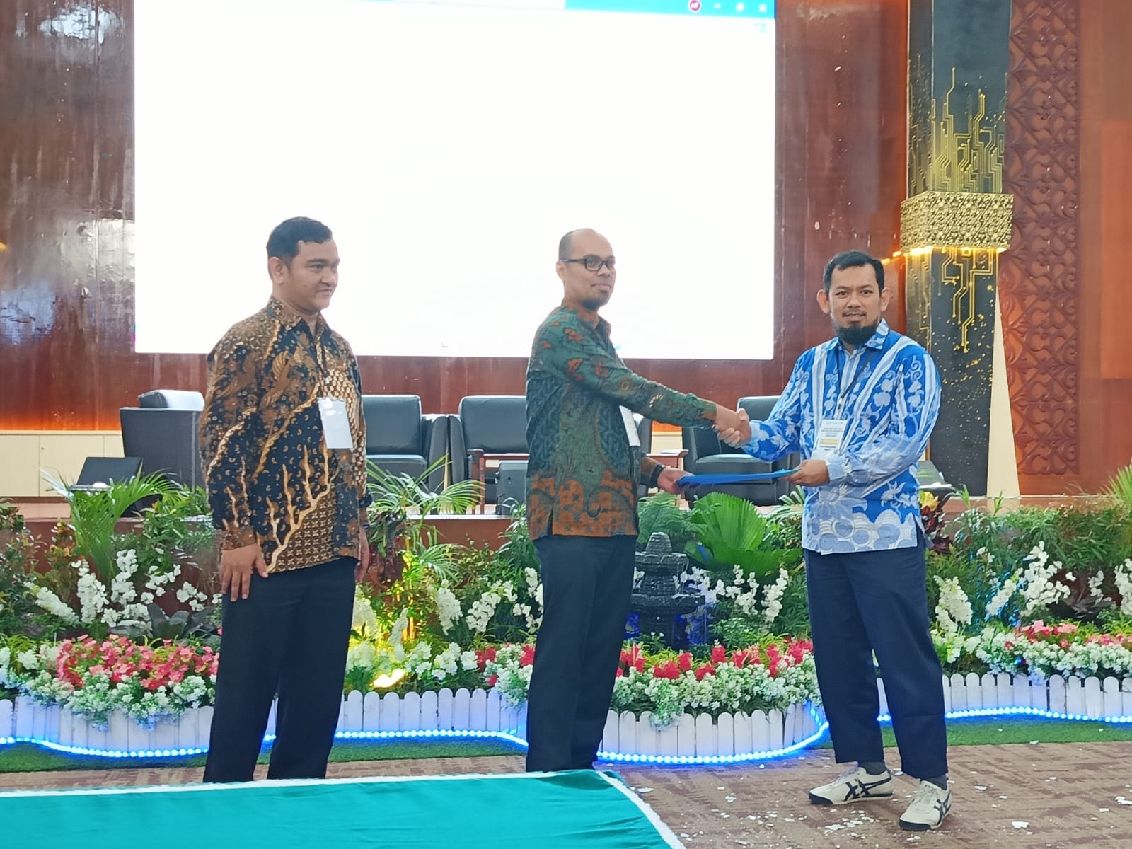 Dosen dan Mahasiswa Teknik Mesin UNRI Berpartisipasi Aktif dalam Rangkaian Kegiatan BKSTM 2025 di Universitas Andalas Padang