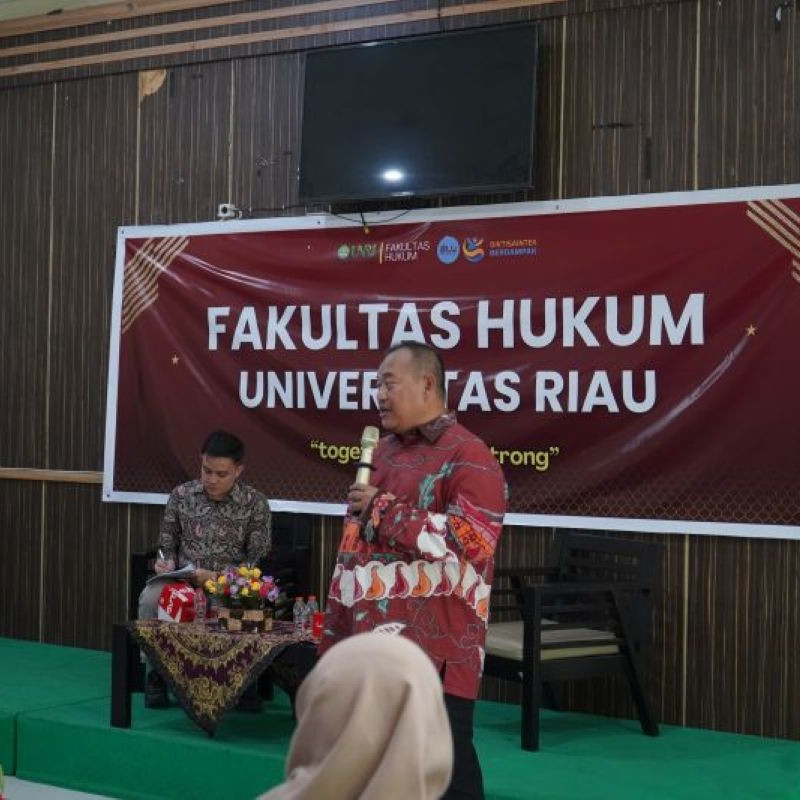 Kegiatan Kuliah Umum FH UNRI bersama Prof. Heru Susetyo