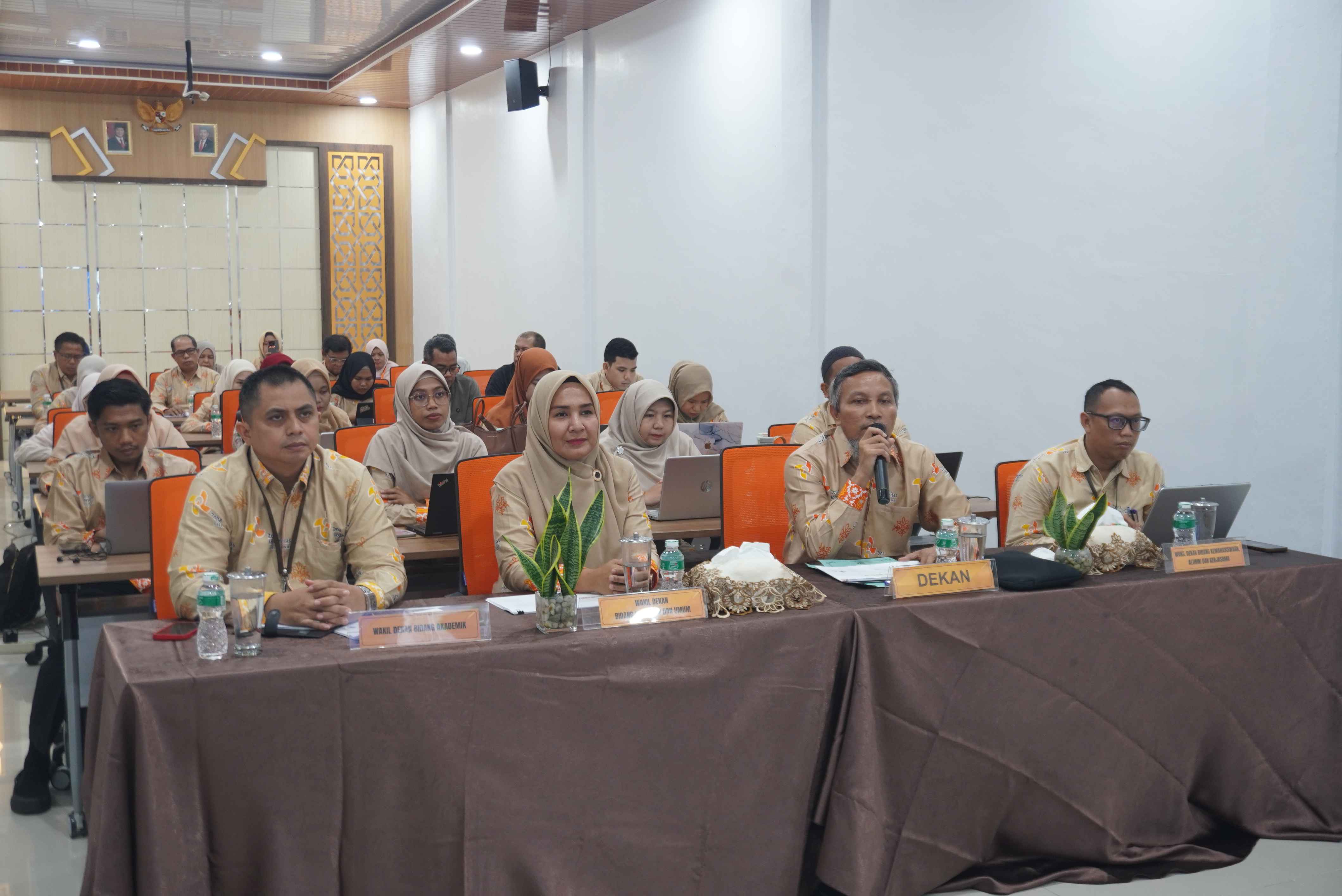 Hadirkan Inovasi Tata Kelola Menuju WBK-WBBM, FISIP UNRI Jalani Reviu Zona Integritas bersama Kemdiktisaintek